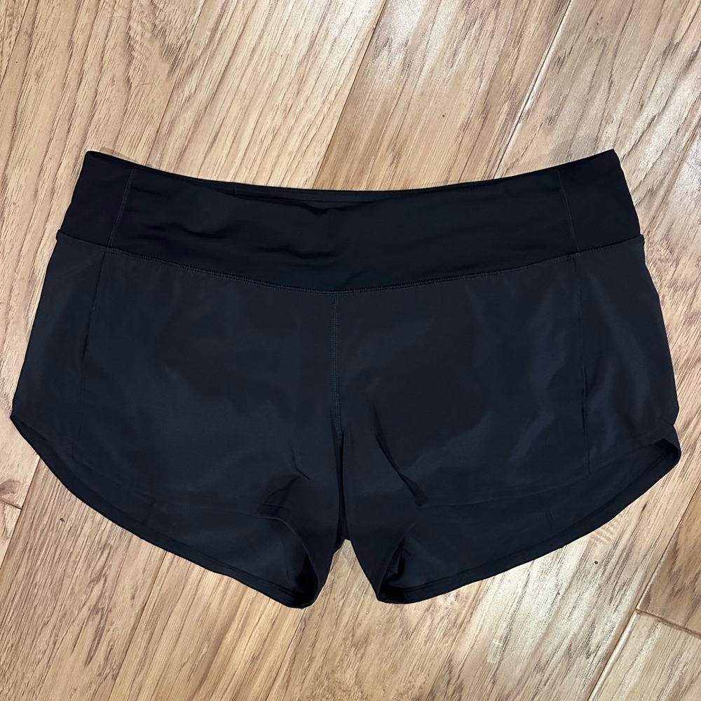 Lululemon speed up shorts - size 8 tall